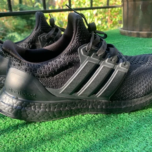 Adidas ULTRABOOST 5 DNA